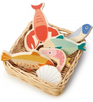 Дървен игрален комплект Tender Leaf Toys - Морски дарове в кошница