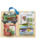 Дървена играчка Melissa & Doug - Отключи и заключи вратичките