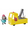 Детска играчка Hasbro Peppa Pig - Камионът за теглене на дядо куче, с фигурка