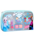 Детски козметичен комплект Air Val - Frozen, в несесер