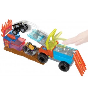 Игрален комплект Hot Wheels Monster Trucks - Арена на сблъсъци