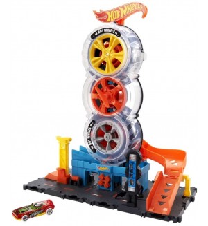 Игрален комплект Mattel Hot Wheels - Mодерен градски център за гуми 