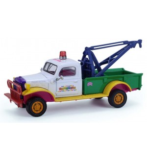 Колекционерски модел Greenlight Ретро: Автомобили - Dodge Power Wagon Wrecker (Wrecking Bill Solid Pack) (Garbage Pail Kids Series 8) (1945)