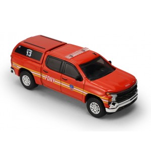 Колекционерски модел Greenlight Съвременни: Автомобили - Chevrolet Silverado (FDNY) (Fire & Rescue Series 5) (2023)