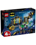 Конструктор LEGO DC Batman - Батпещерата с Батман, Батгърл и Жокера (76272)