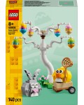 Конструктор LEGO Iconic - На лов за яйца с великденското зайче и пиленцето (40808)