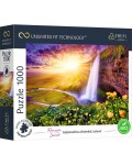 Пъзел Trefl от 1000 части - Водопадът Seljalandsfoss, Исландия