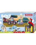 Писта Carrera - Bluey & Bingo, с две колички, 2.4 m, 1:50