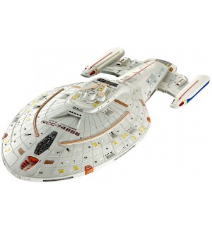 Сглобяем модел Revell Космически: Star Trek - U.S.S. Voyager