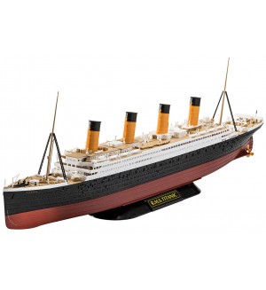 Сглобяем модел Revell Съвременни: Кораби - Титаник 1:600